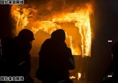 火山喷发时岩浆的温度到底有多高？（火山喷发时岩浆温度高达多少度左右）