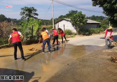 黄金镇芭蕉村志愿者队伍为社区服务