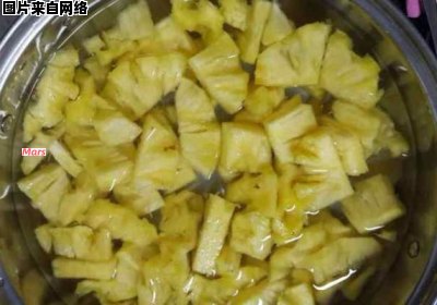 如何制作美味的干蜜制菠萝